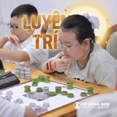 Kỳ thủ nhí tập trung cao độ "luyện trí" và phân tích nước đi, áp dụng lộ trình rèn luyện nghiêm túc để chuẩn bị cho giải đấu Cúp Hùng Vương 2026.